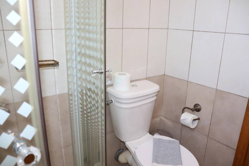 Photo of Bathroom in Gennadi