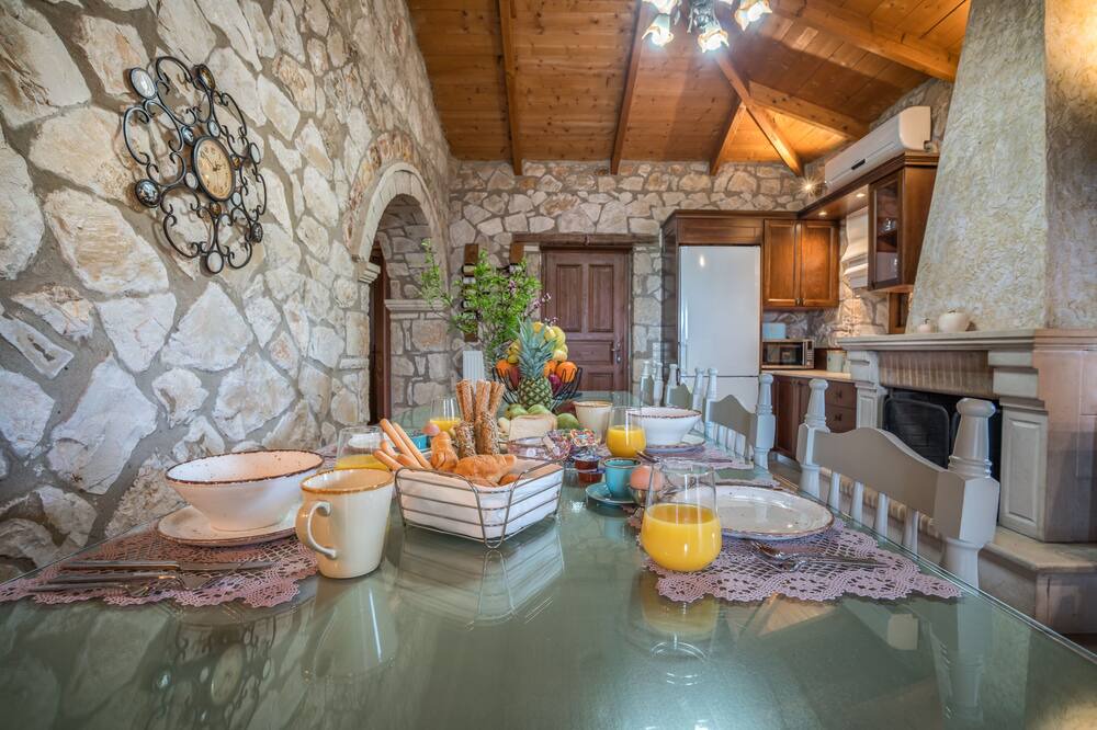 Photo of Kitchen in Ano Volimes