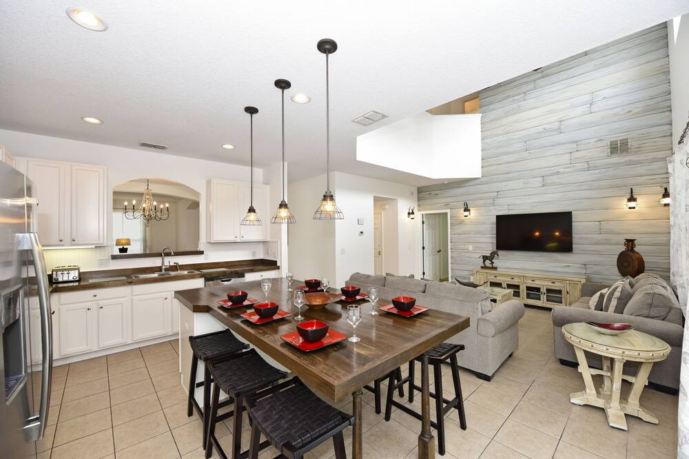 Photo of Kitchen in Watersong