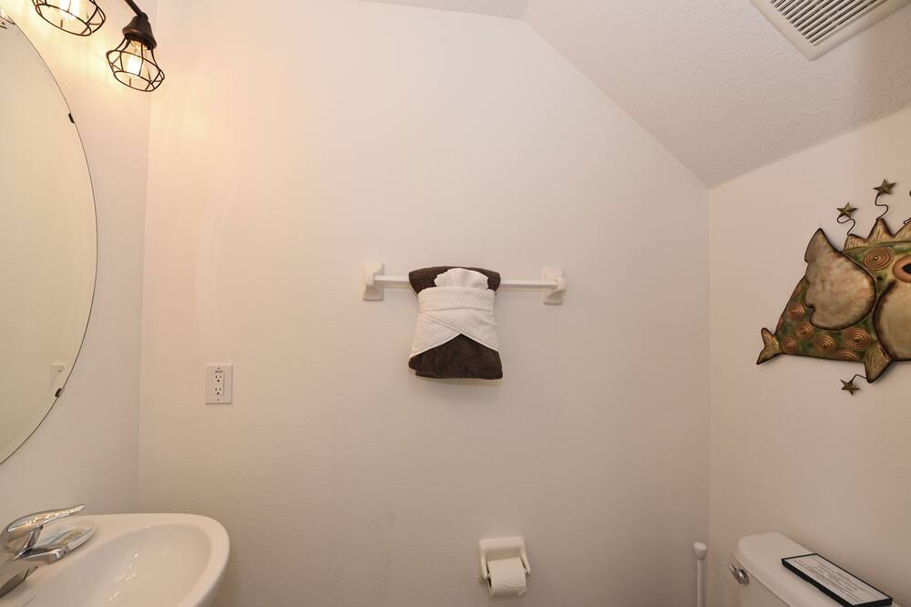 Photo of Bathroom in Watersong