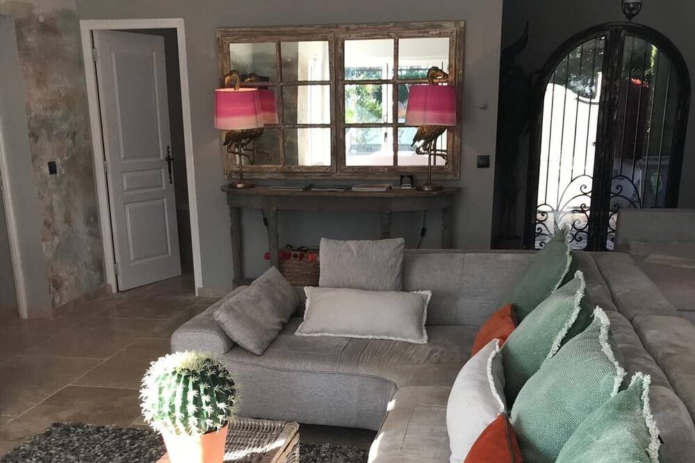 Photo of Livingroom in Les Restanques