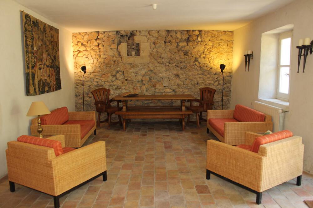 Photo of Livingroom in Varages