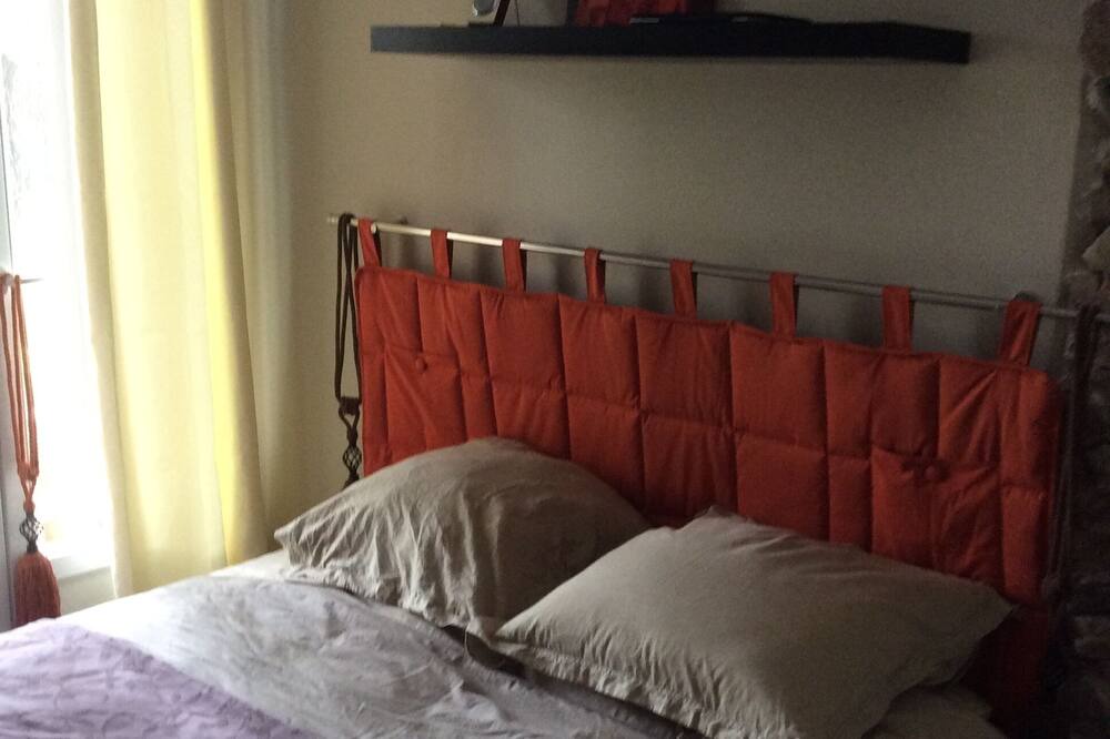 Photo of Bedroom in Carces