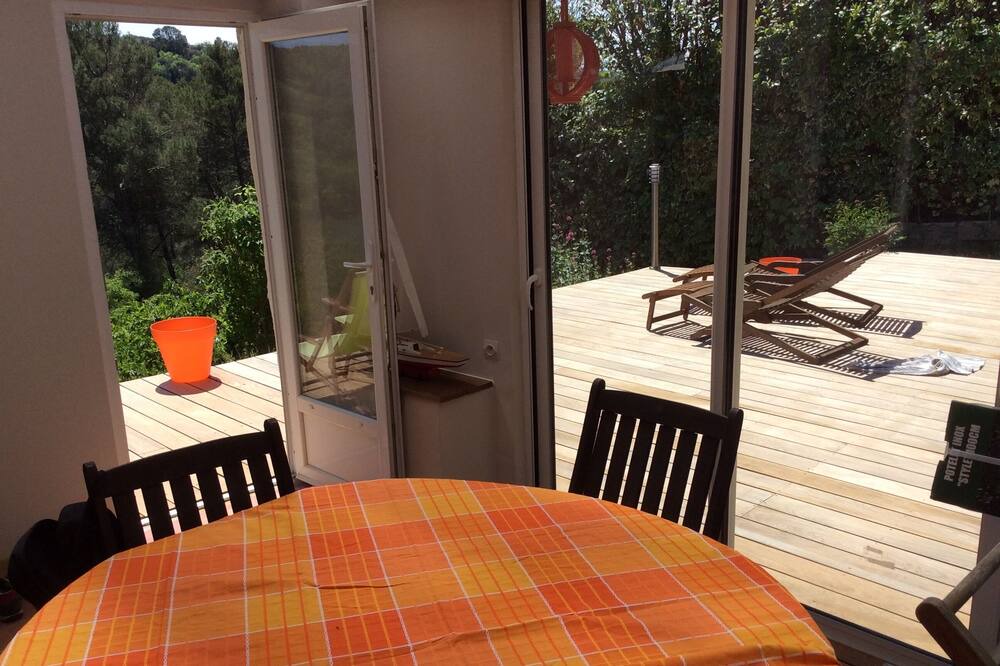 Photo of Patio Balcony in Carces