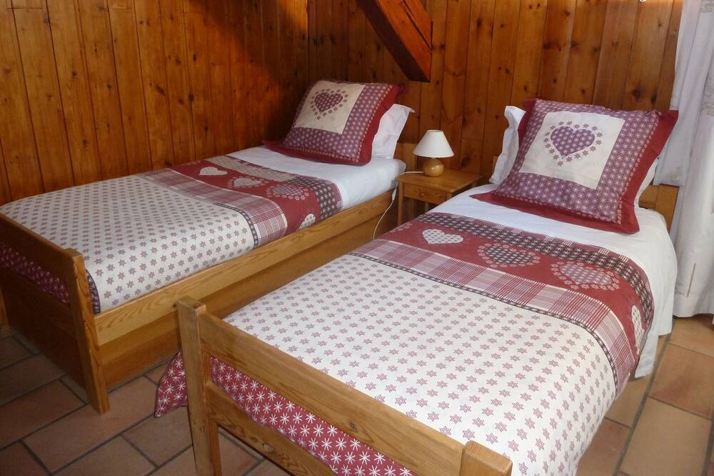 Photo of Bedroom in Les Vigneaux