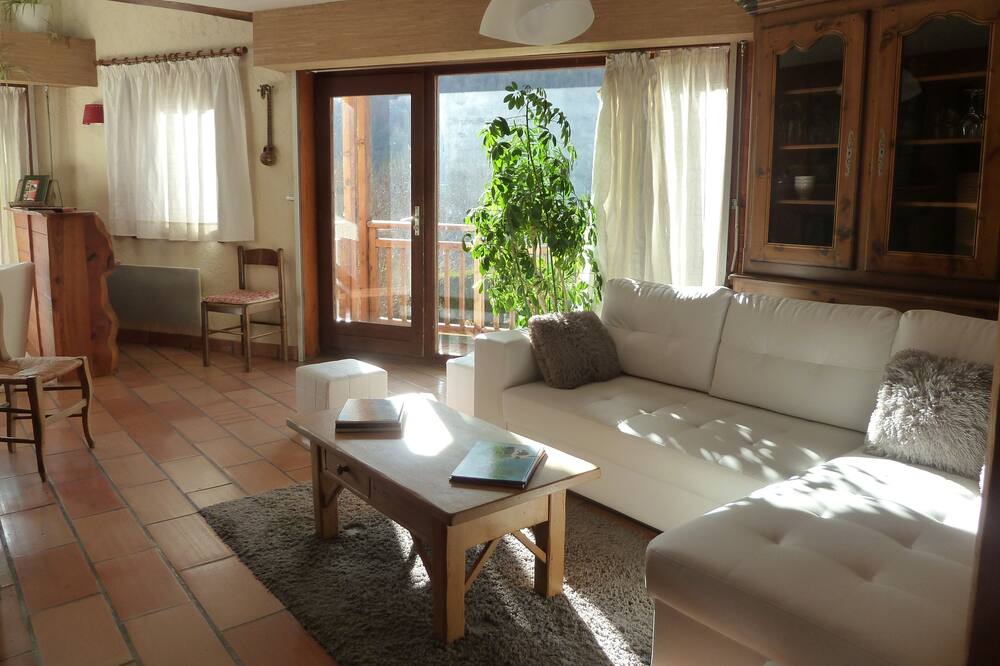 Photo of Livingroom in Les Vigneaux