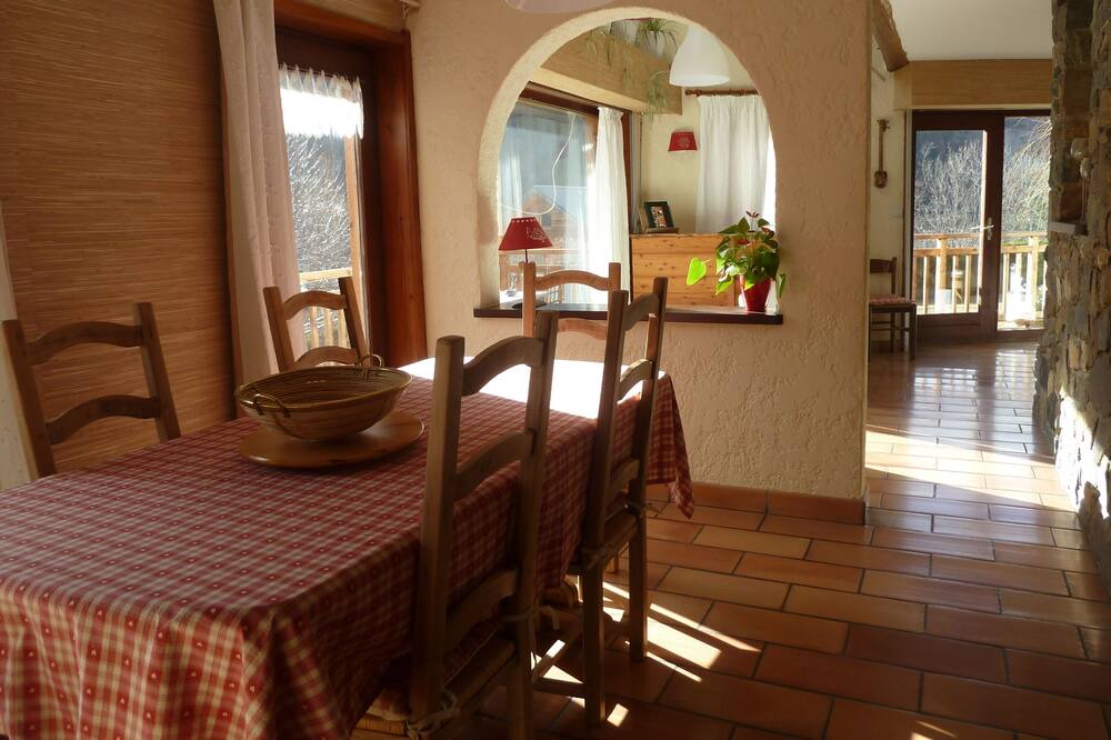 Photo of Kitchen in Les Vigneaux