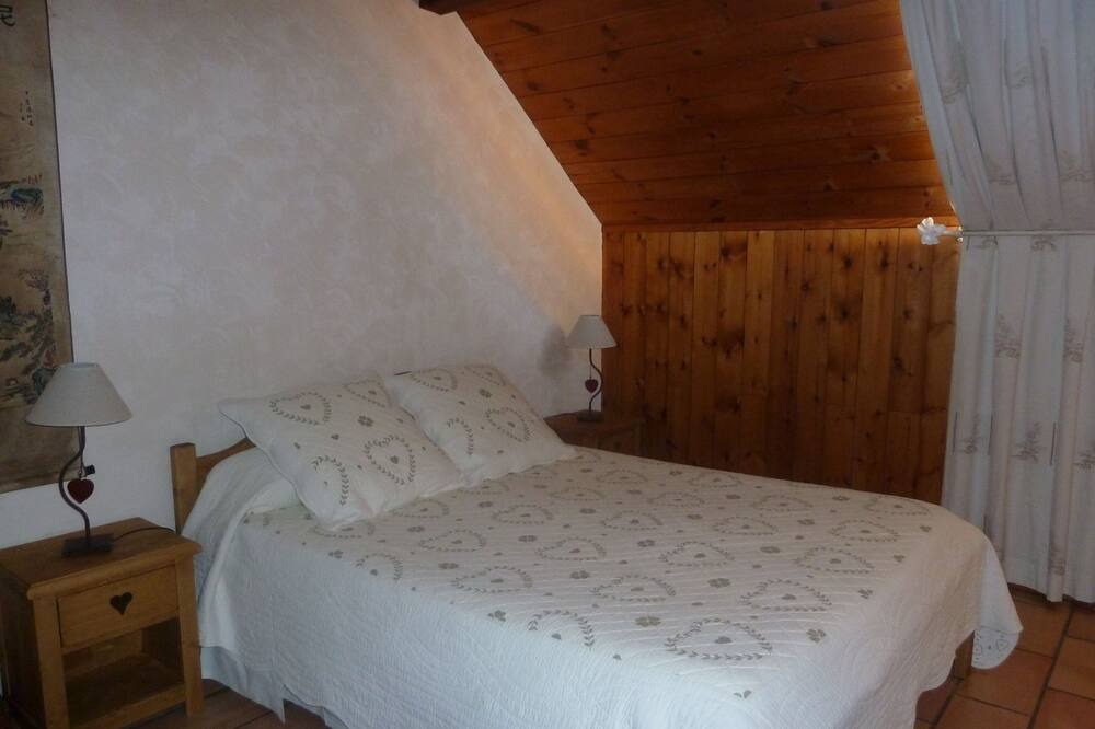 Photo of Bedroom in Les Vigneaux