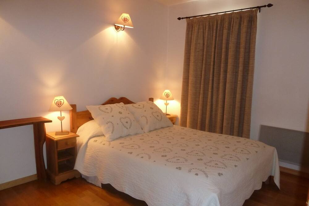Photo of Bedroom in Les Vigneaux