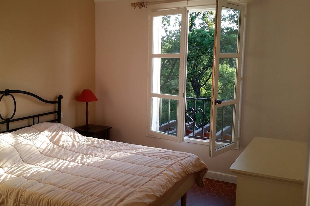 Photo of Bedroom in Les Restanques