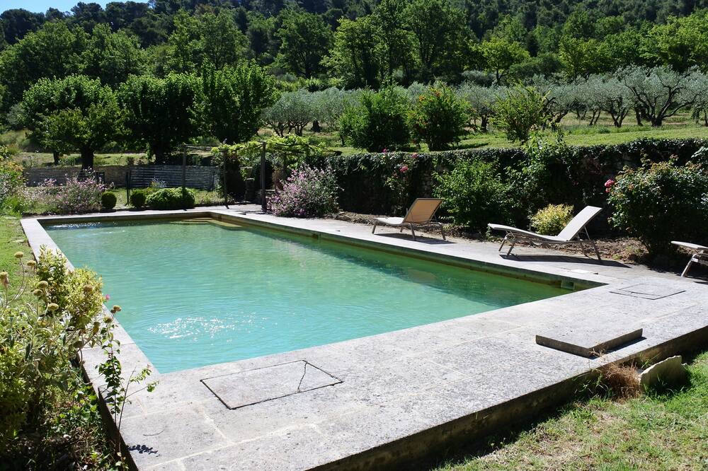Photo of Outdoor in Crestet