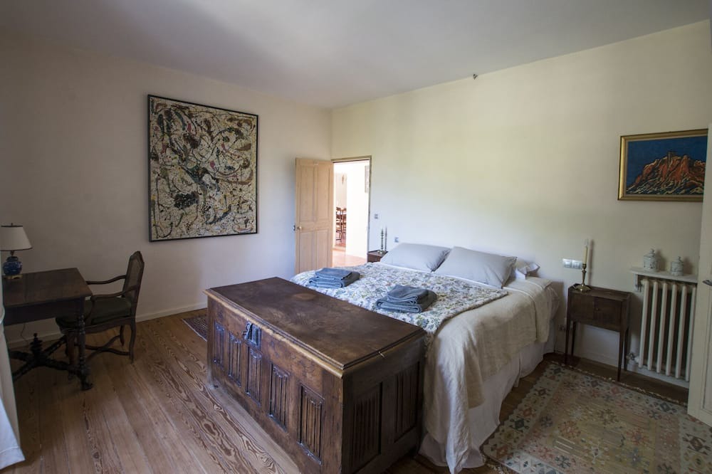 Photo of Bedroom in Crestet