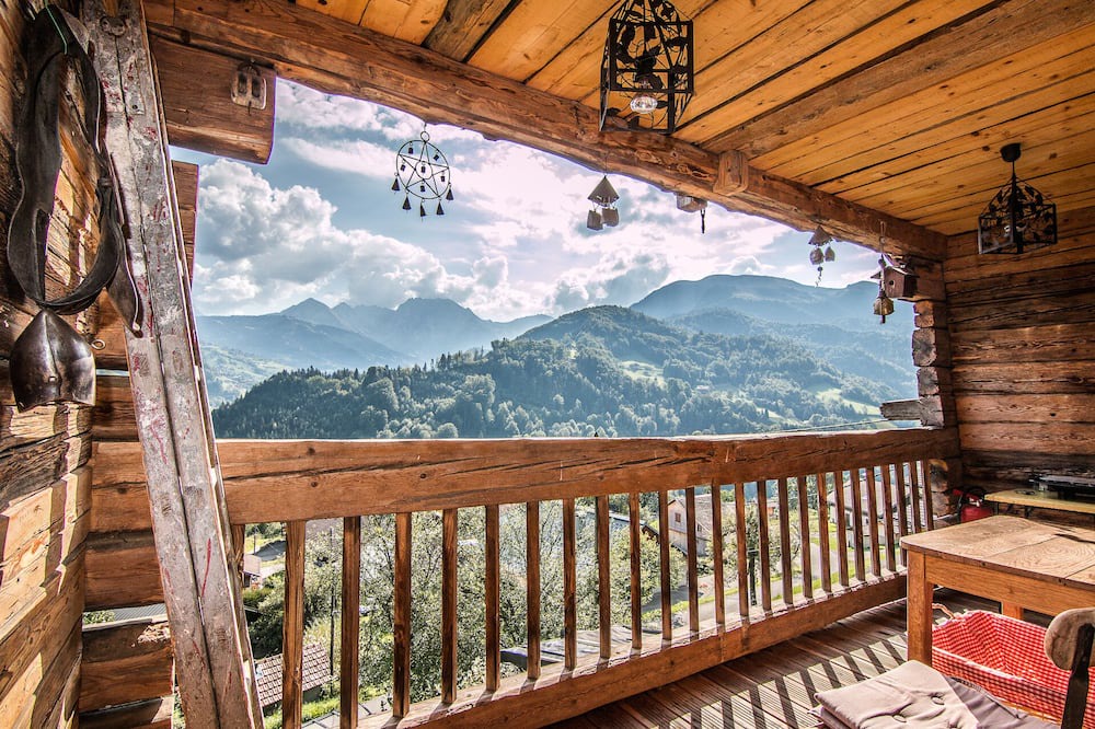 Photo of Patio Balcony in Les Clefs