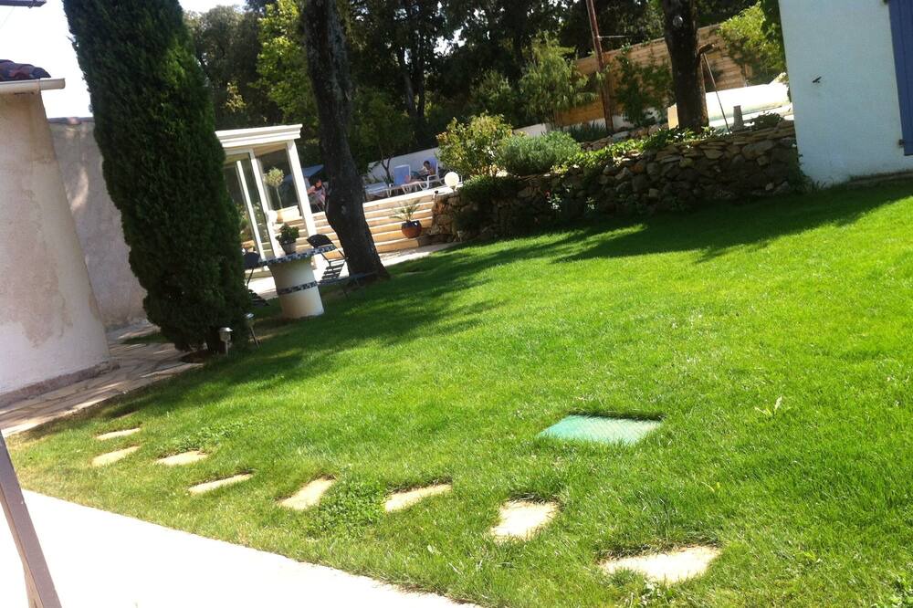 Photo of Outdoor in Saint-Julien