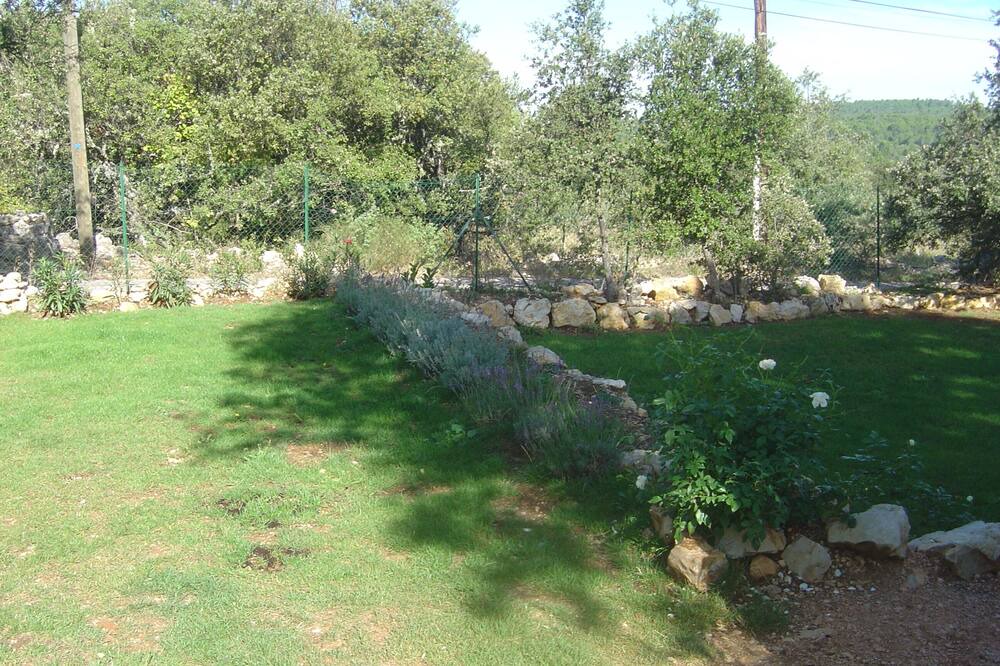 Photo of Outdoor in Saint-Julien