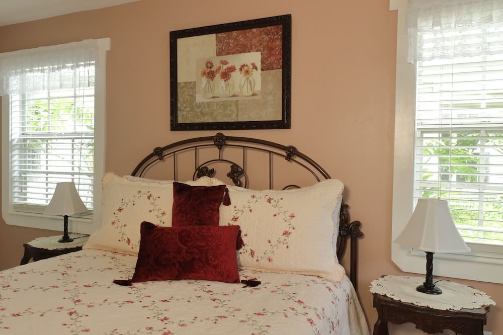 Photo of Bedroom in Valrico