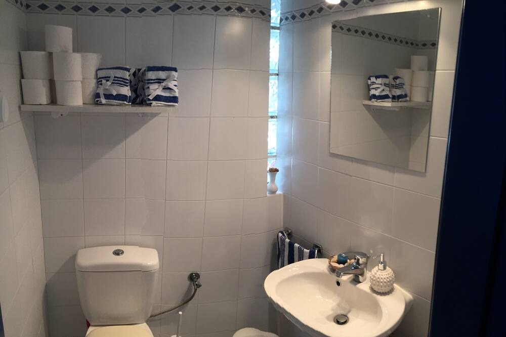 Photo of Bathroom in Lefkes
