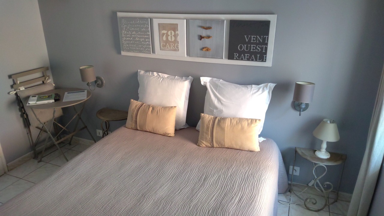 Photo of Bedroom in Pierrefeu-du-Var