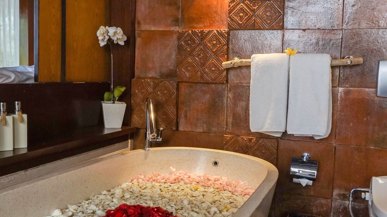 Photo of Bathroom in Kedewatan