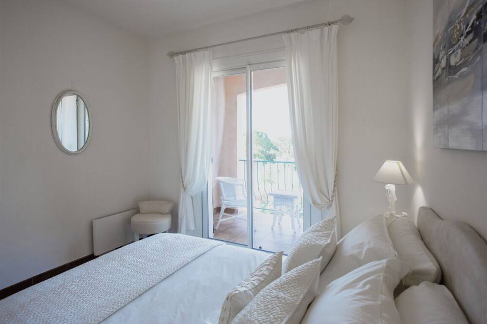 Photo of Bedroom in Rayol-Canadel-sur-Mer