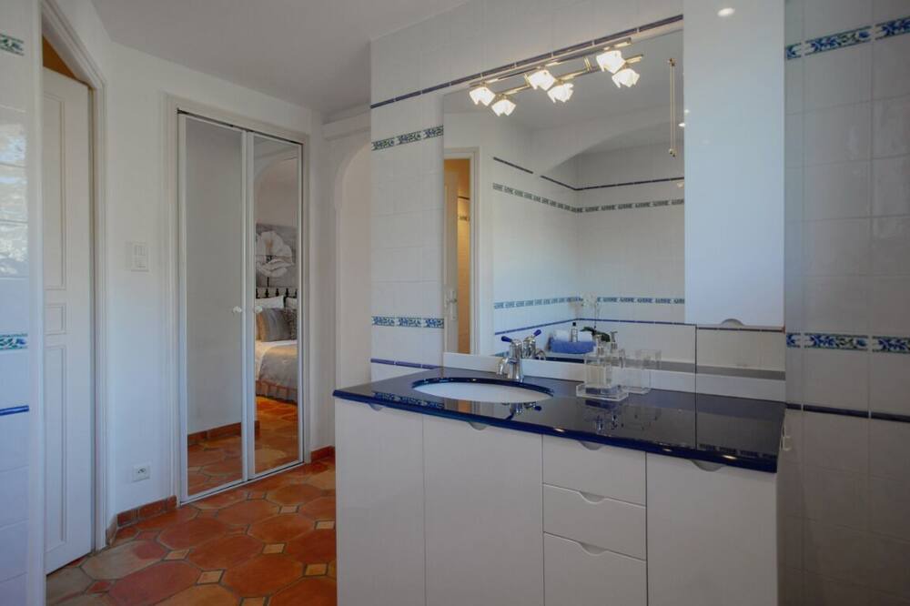 Photo of Kitchen in Rayol-Canadel-sur-Mer