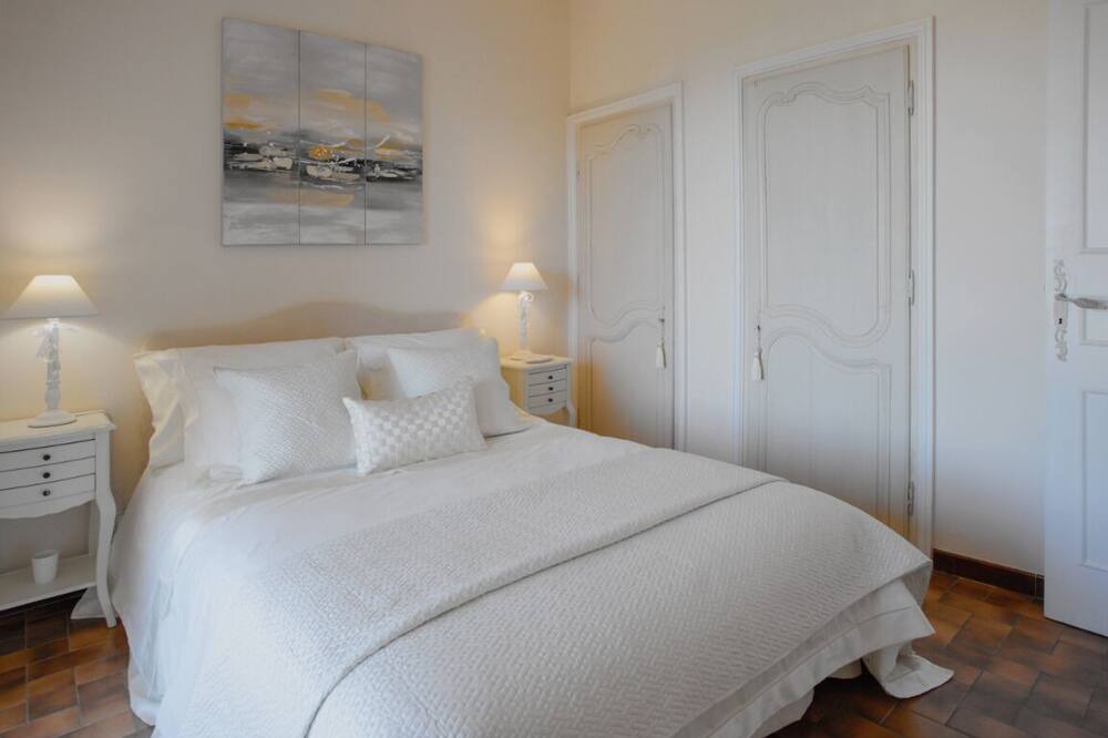 Photo of Bedroom in Rayol-Canadel-sur-Mer