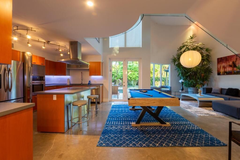 Photo of Bedroom in Biscayne Park