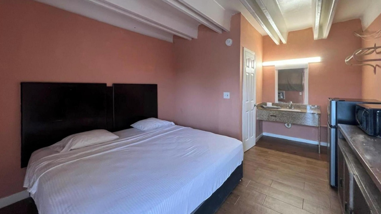 Photo of Bedroom in Homestead