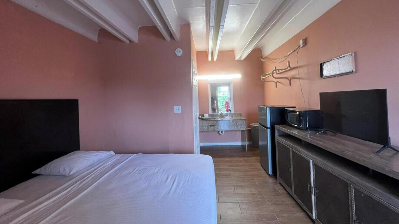 Photo of Bedroom in Homestead