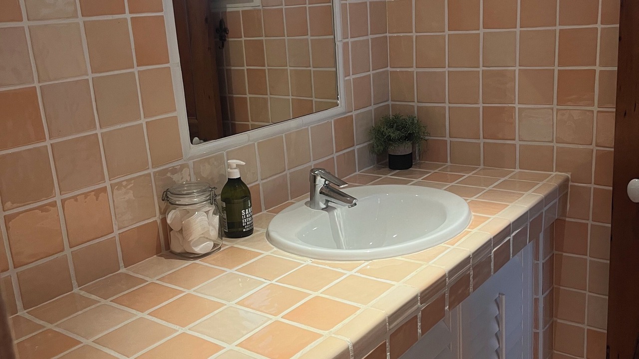 Photo of Bathroom in Figanieres
