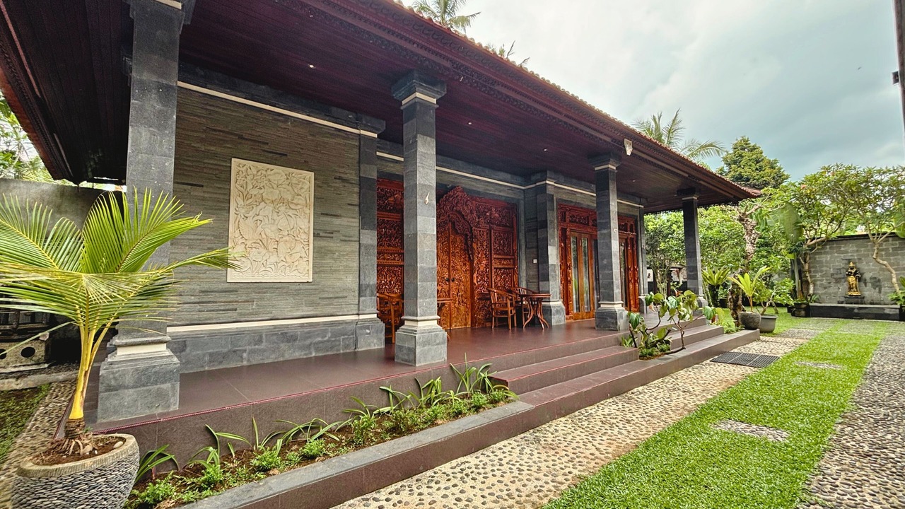Photo of Outdoor in Tembuku