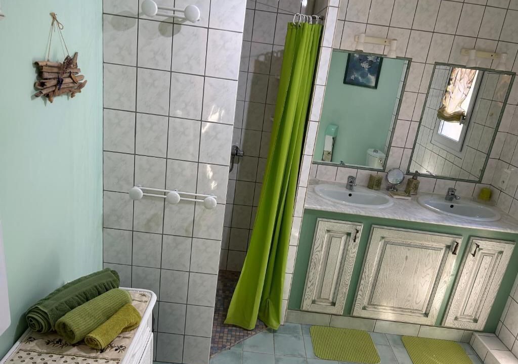 Photo of Bathroom in Montagnac-Montpezat