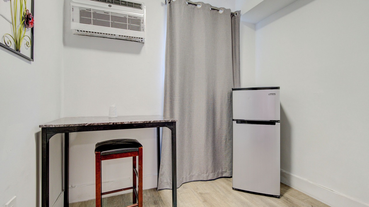 Photo of Bedroom in North Miami