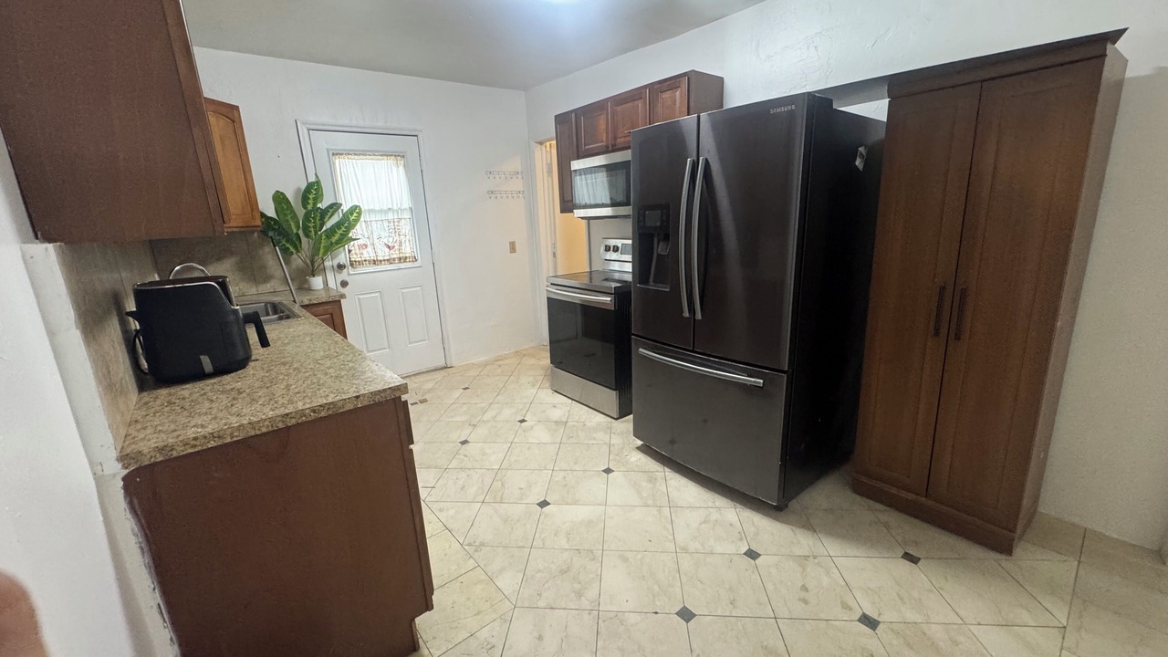 Photo of Bedroom in Midtown