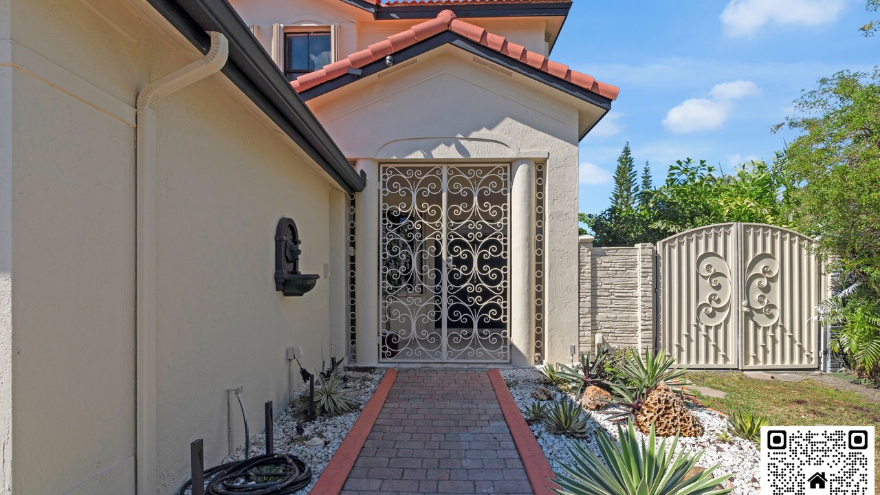 Photo of Outdoor in Tamiami