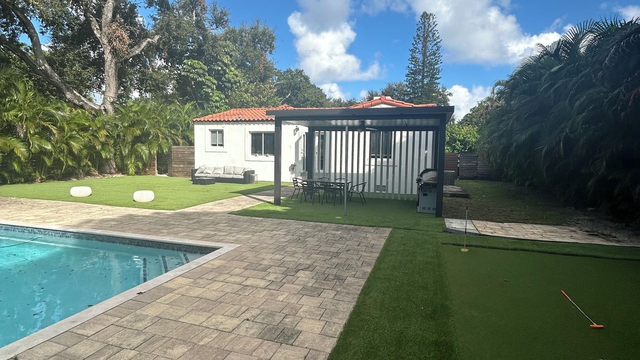 Photo of Outdoor in Miami Shores