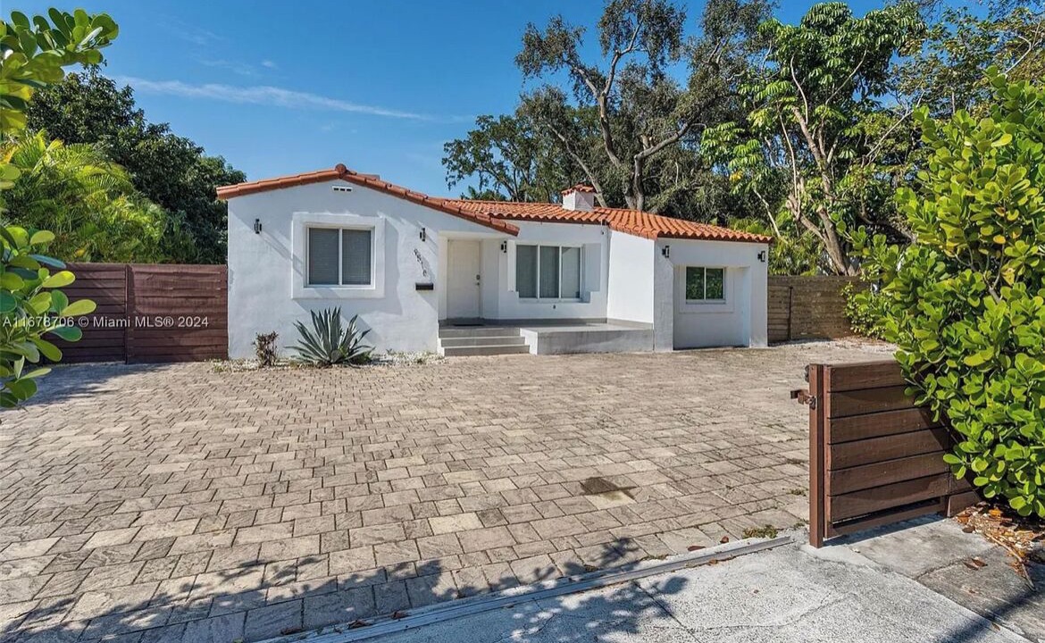Photo of Outdoor in Miami Shores