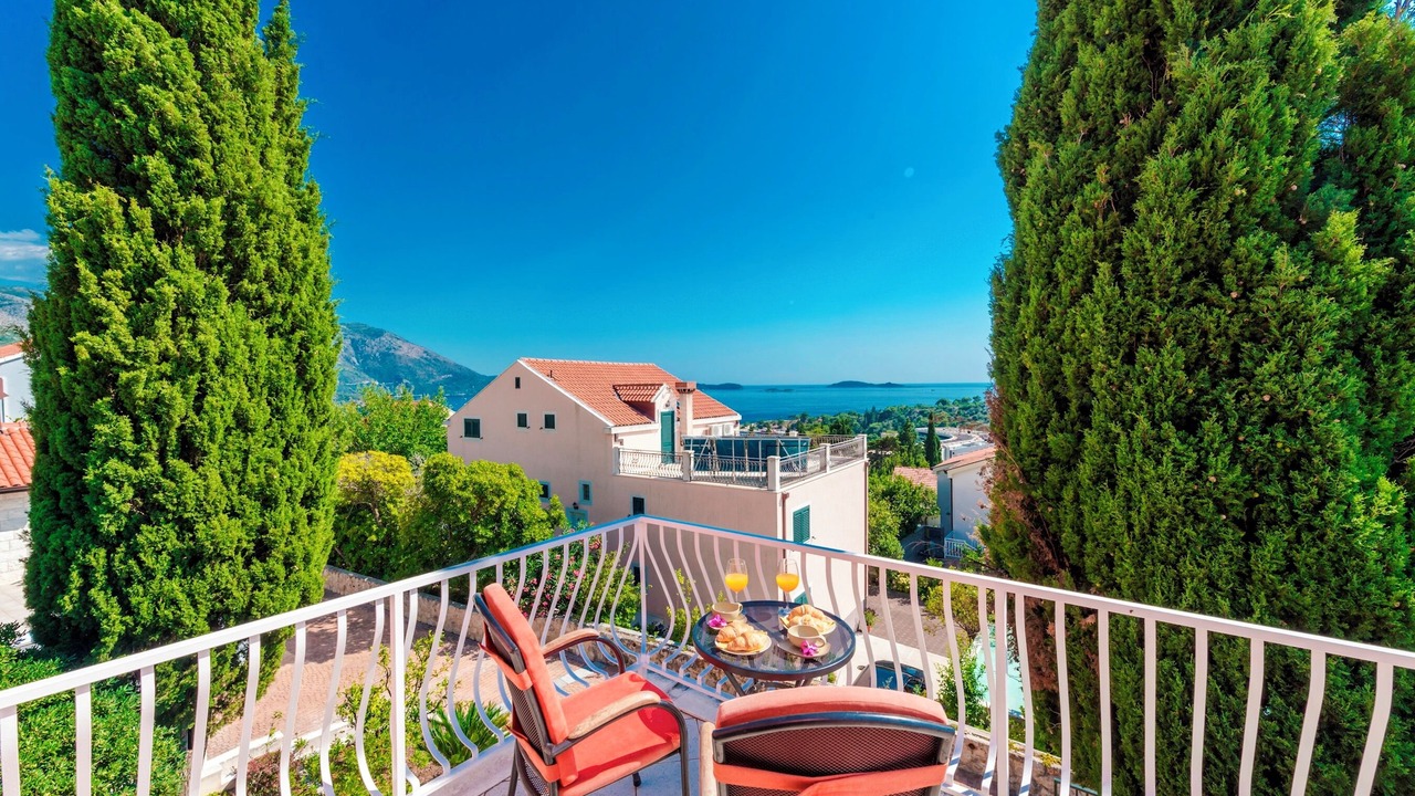 Photo of Patio Balcony in Brasina