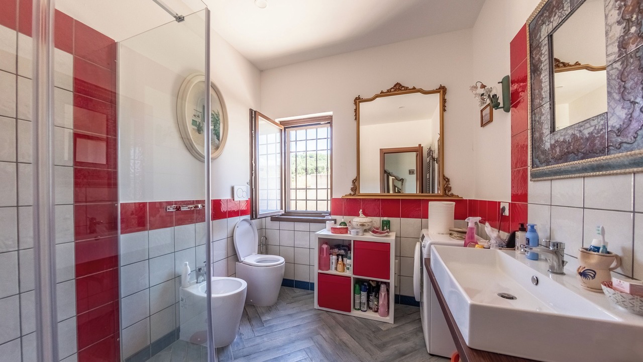 Photo of Bathroom in Lioni