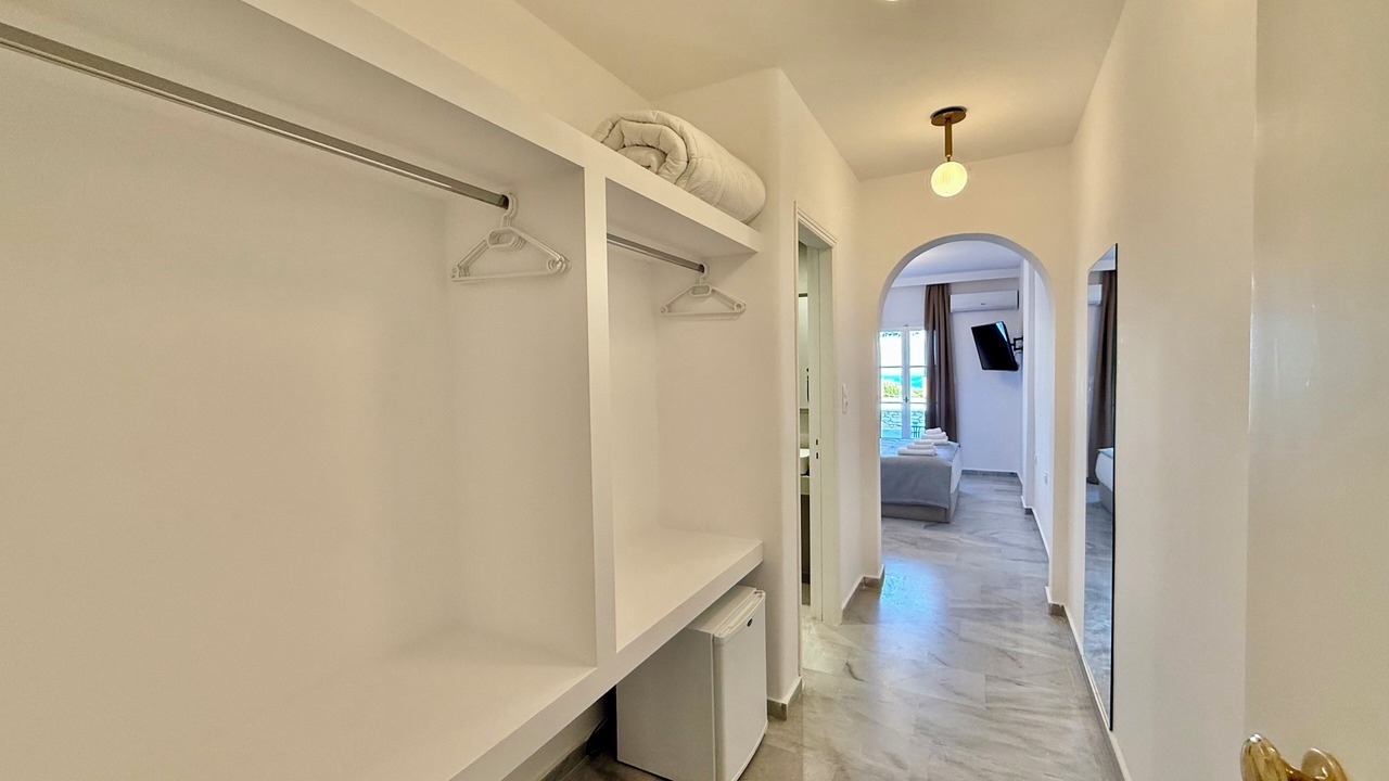 Photo of Bedroom in Drios