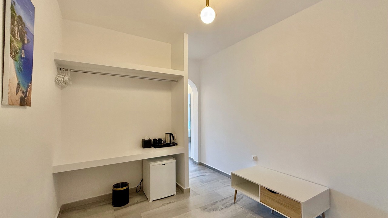 Photo of Bedroom in Drios