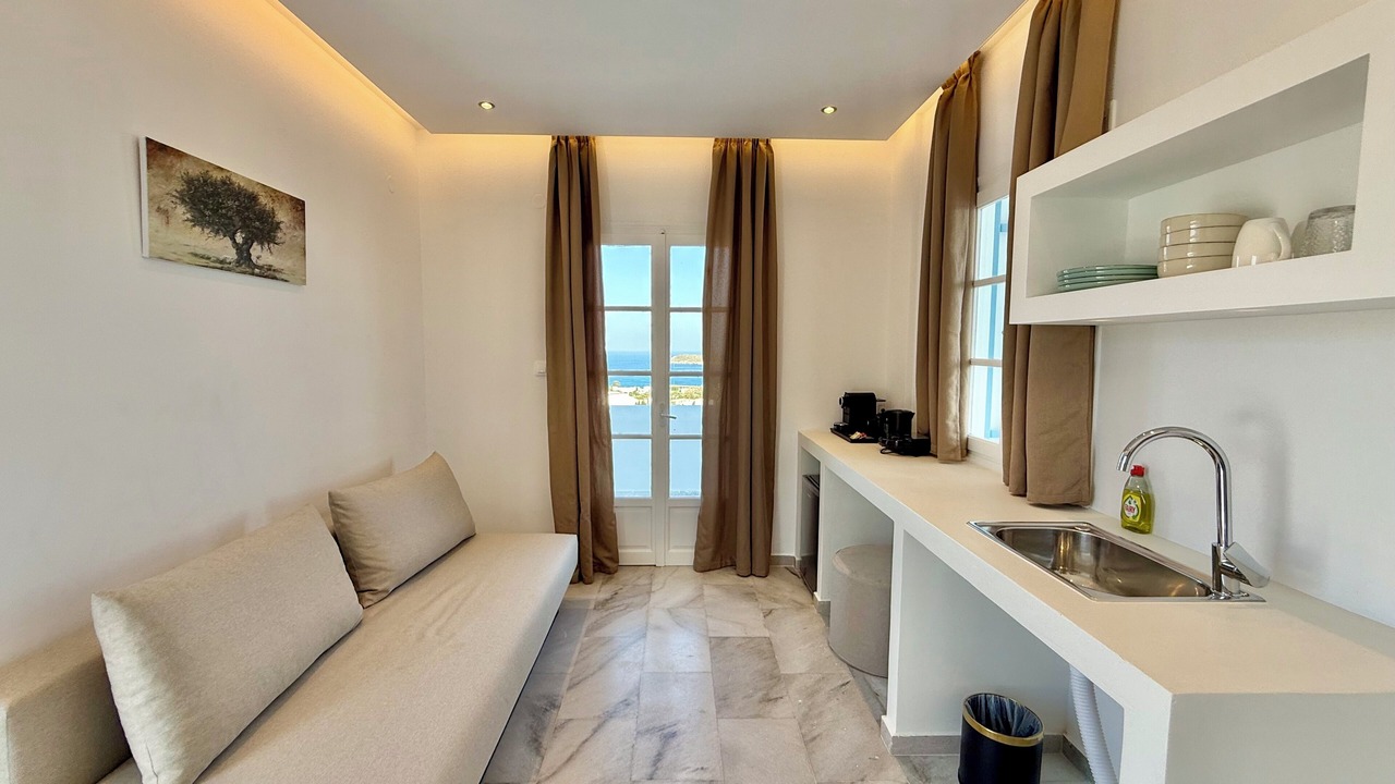 Photo of Bedroom in Drios