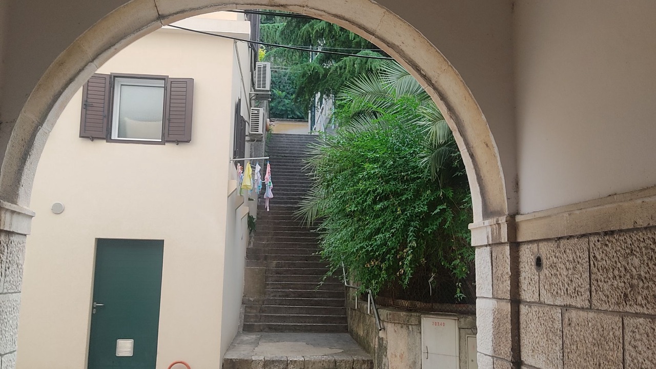 Photo of Outdoor in Gruz