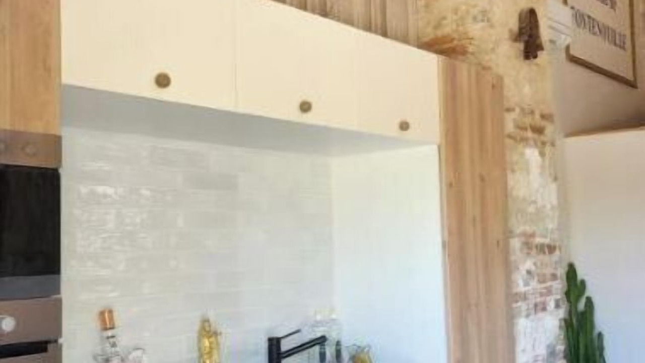 Photo of Kitchen in Esparron