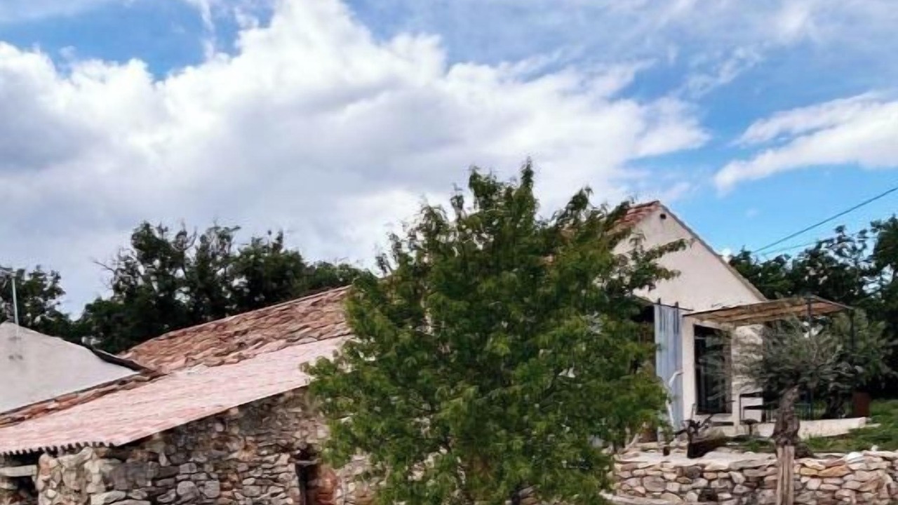Photo of Outdoor in Esparron