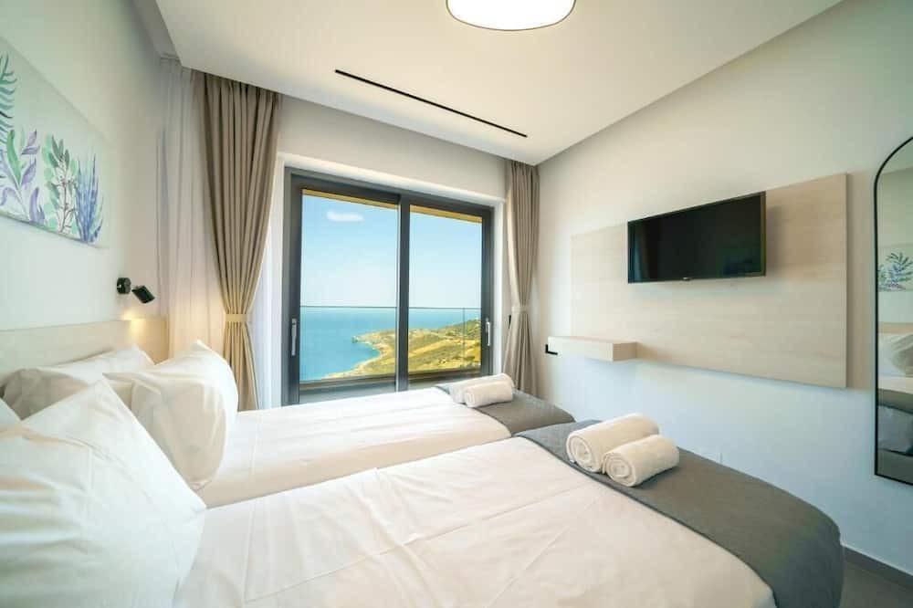 Photo of Others in Achlada