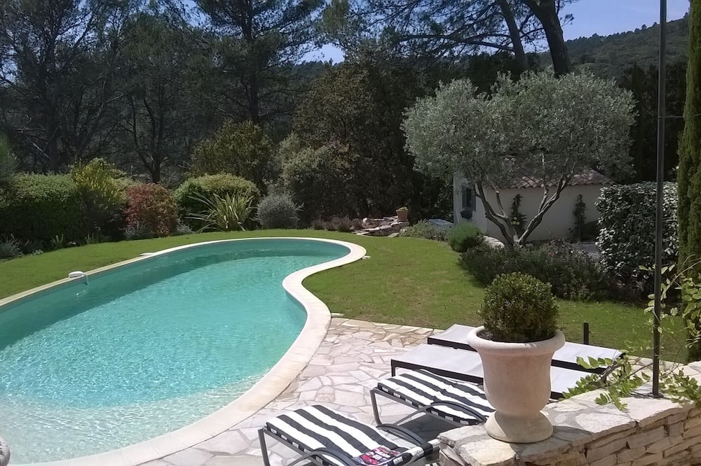 Photo of Outdoor in Taradeau