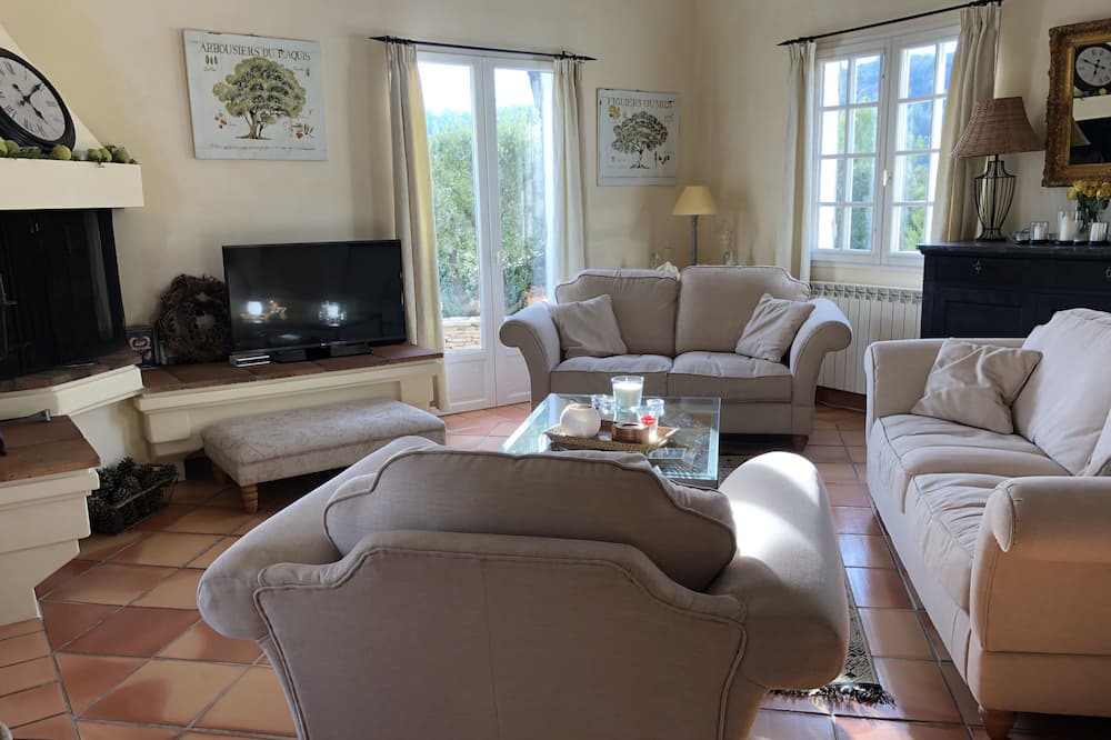 Photo of Livingroom in Taradeau
