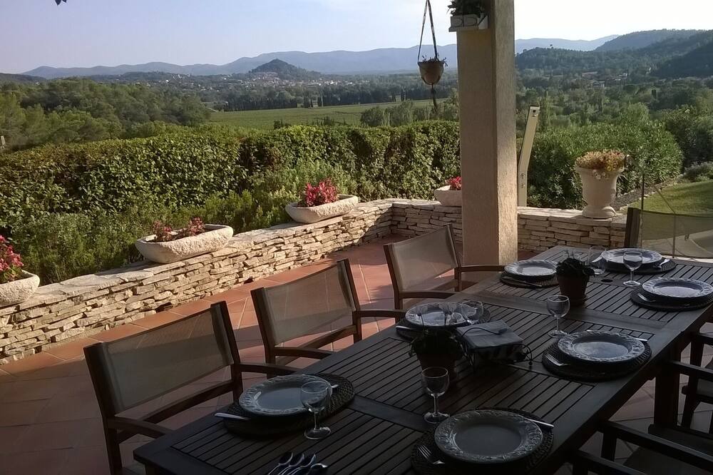 Photo of Outdoor in Taradeau