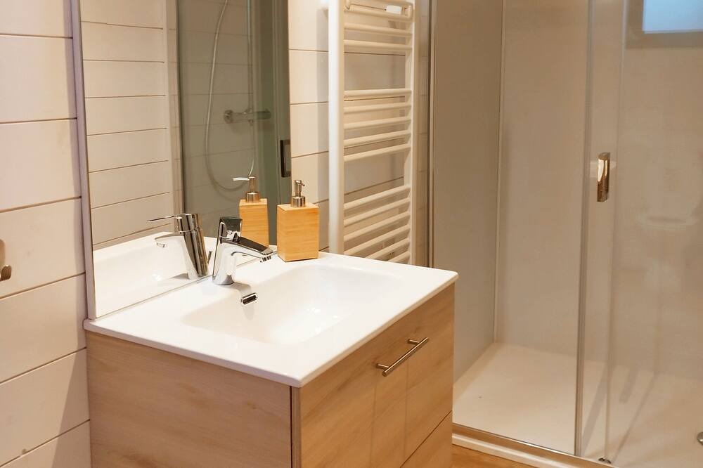 Photo of Bathroom in Lignieres